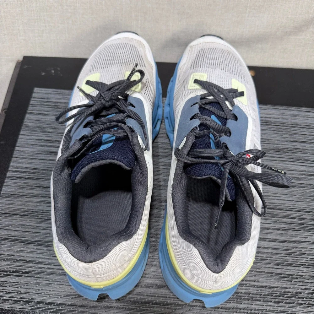 On Running wear scuffs